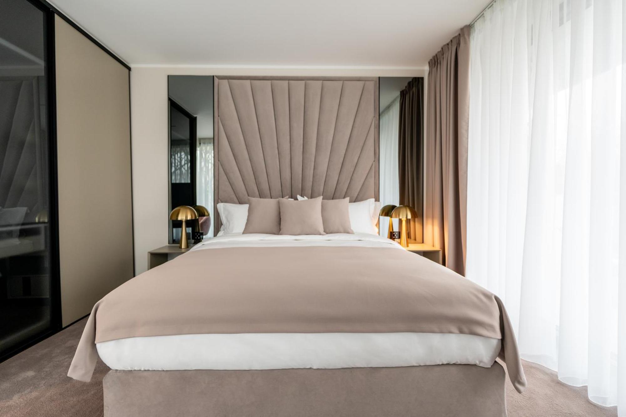 New Belgrade Premium Hotel Eksteriør bilde