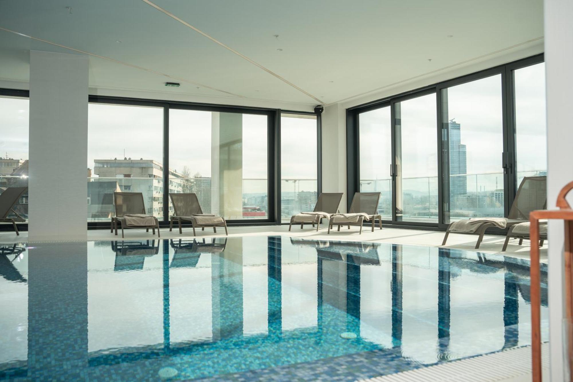 New Belgrade Premium Hotel Eksteriør bilde