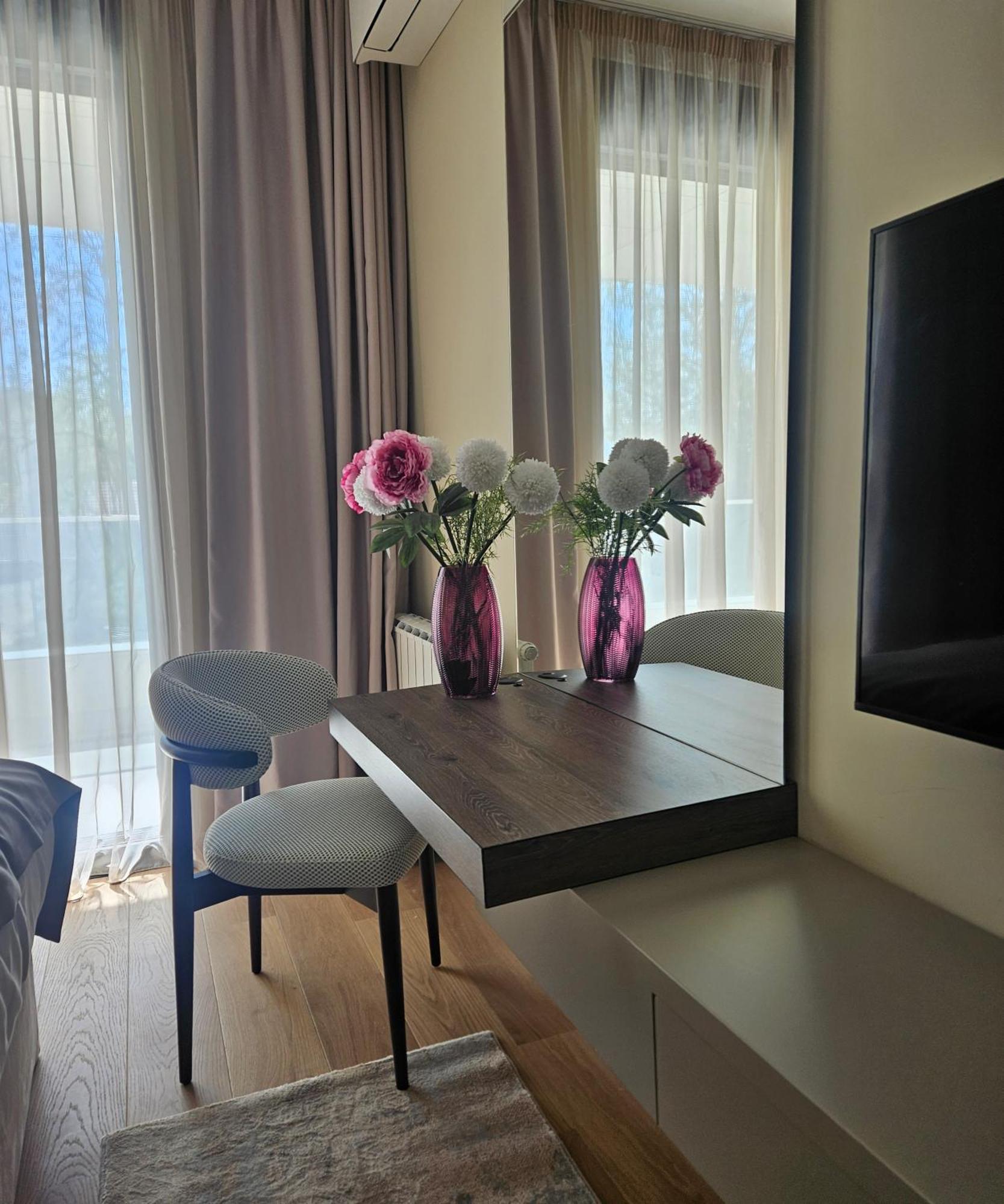 New Belgrade Premium Hotel Eksteriør bilde